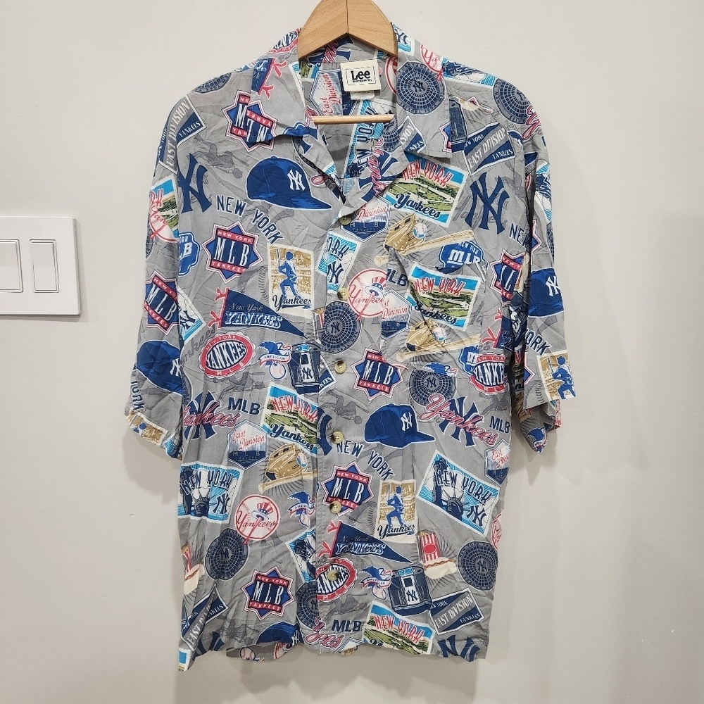 Lee Sports Men XL New York Yankees MLB Baseball Genuine Merchandise 100% Rayon